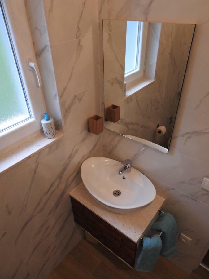 Appartement Sunrise Vid à Dugi Rat Extérieur photo